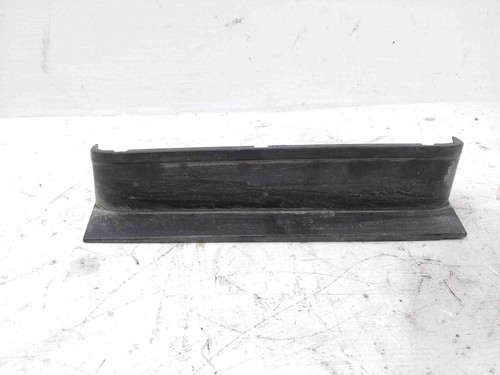 VW Caddy III Furgon 2KA, 2KH, 2CA, 2CH Rückleuchtenverkleidung hinten rechts 28720366