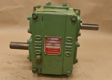 Ohio Gear D-1 Gearbox Speed Reducer 6001 58 Input 34 Output Shaft Ohio Gear D-1 Gearbox Speed Reducer 6001 58 Input 34 Output Shaft