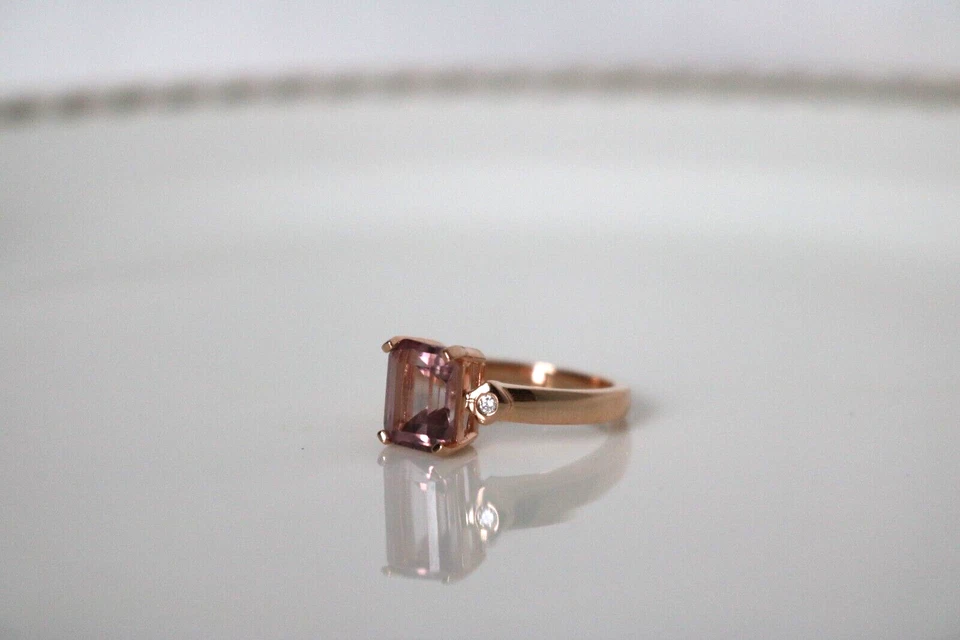 Anillo de oro rosa con topacio y diamantes talla esmeralda natural de 3,04 quilates talla 7 Foto 3 de 4