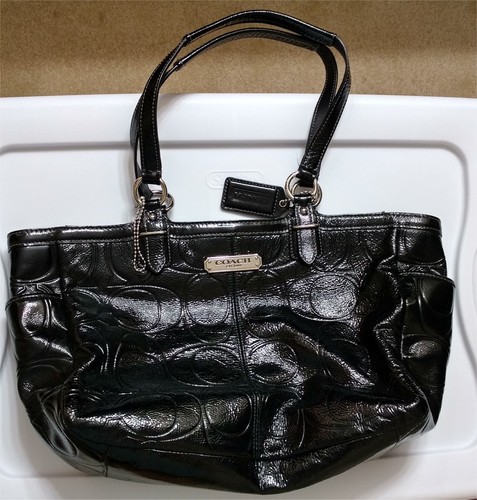 coach c signature purse