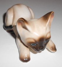 Schöne Katze aus Porzelan