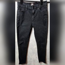 BDG Urban Outfitters Women  s Size 26 Twig High-Rise Black Dark Wash Raw Hem Jean
