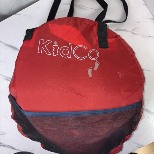 KidCo Peapod P3010 Portable Foldable Mesh Toddler Travel Tent Red and Navy Blue