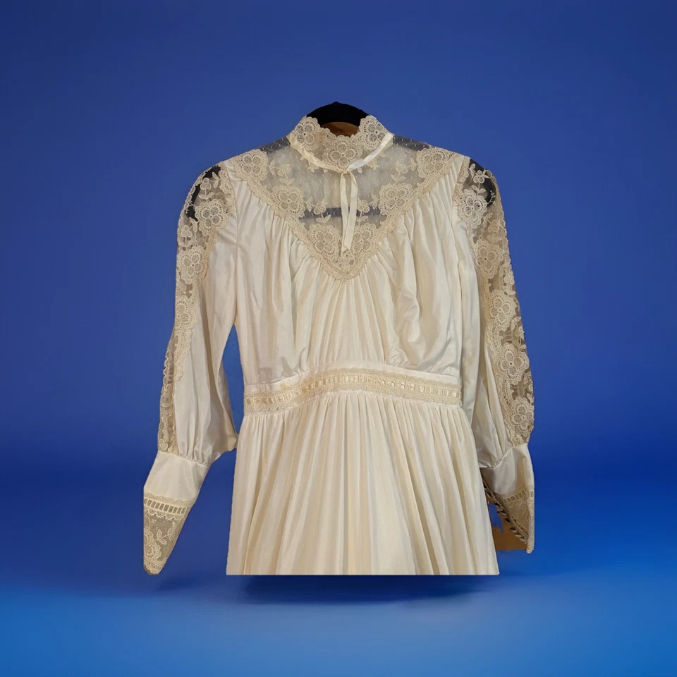 Vestido de novia años 70 color marfil encaje pradera sin marca Foto 2 de 4