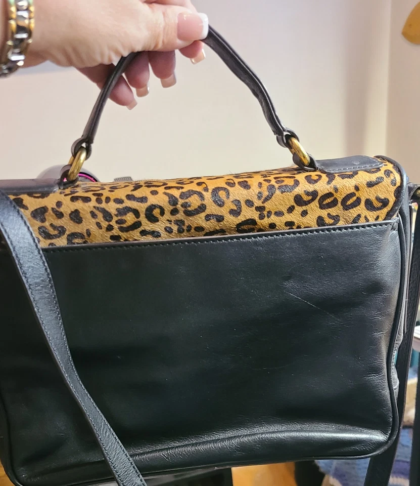 Bolso Bandolera Fossil Memoir Solapa Cuero Estampado Guepardo Pelo de Becerro ZB5428 Foto 2 de 4