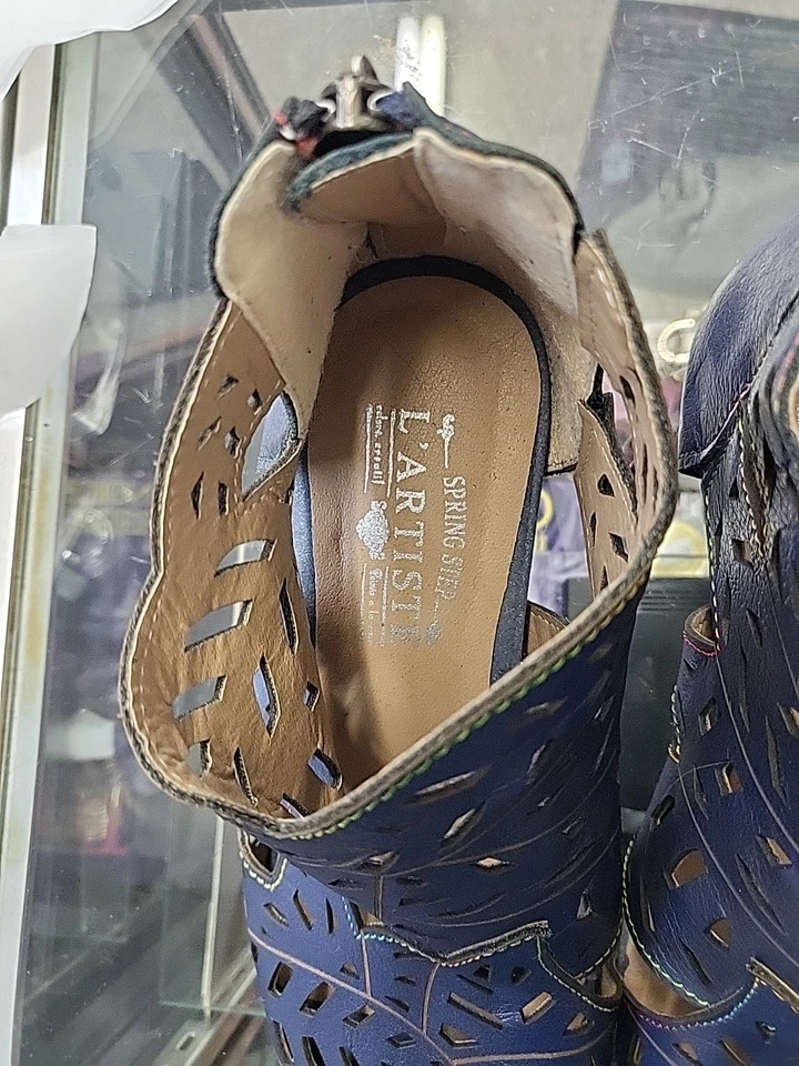 L’Artiste by Spring Step Womens Icon Leather Laser-cut Sandal - Black, 35M NEW - Image 2 of 4