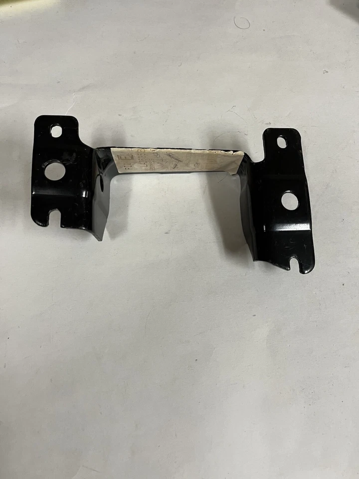 Soporte parachoques delantero derecho Mopar genuino 55076528 Foto 2 de 4