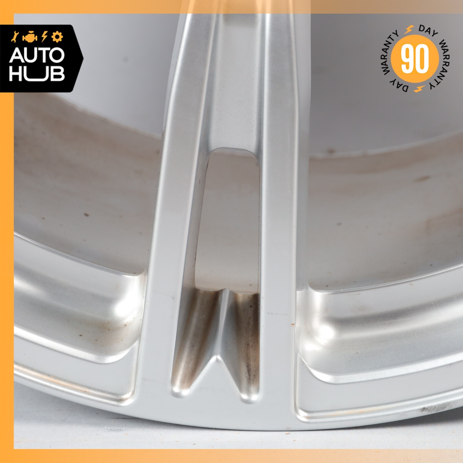 Maserati GranTurismo M145 10.5 x 20 20" Rear Wheel Rim Silver 85360600 OEM