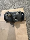 NEW IN BOX Taylor Dunn Wheel Cylinder 99-506-99 Right Side — photo 2