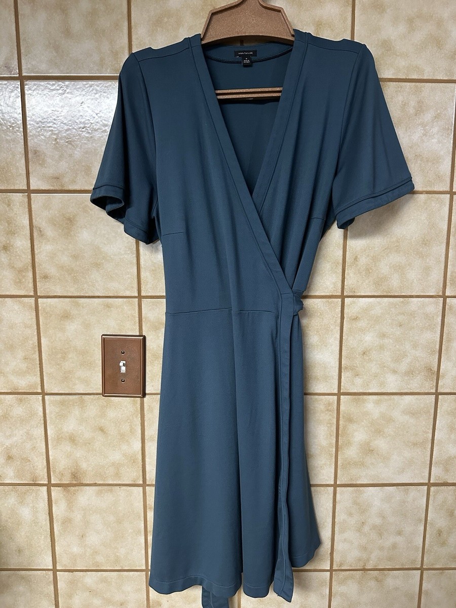 ann taylor green wrap dress Ann Taylor Satin One-Shoulder Midi Dress Size 0 Leafy Green Women's