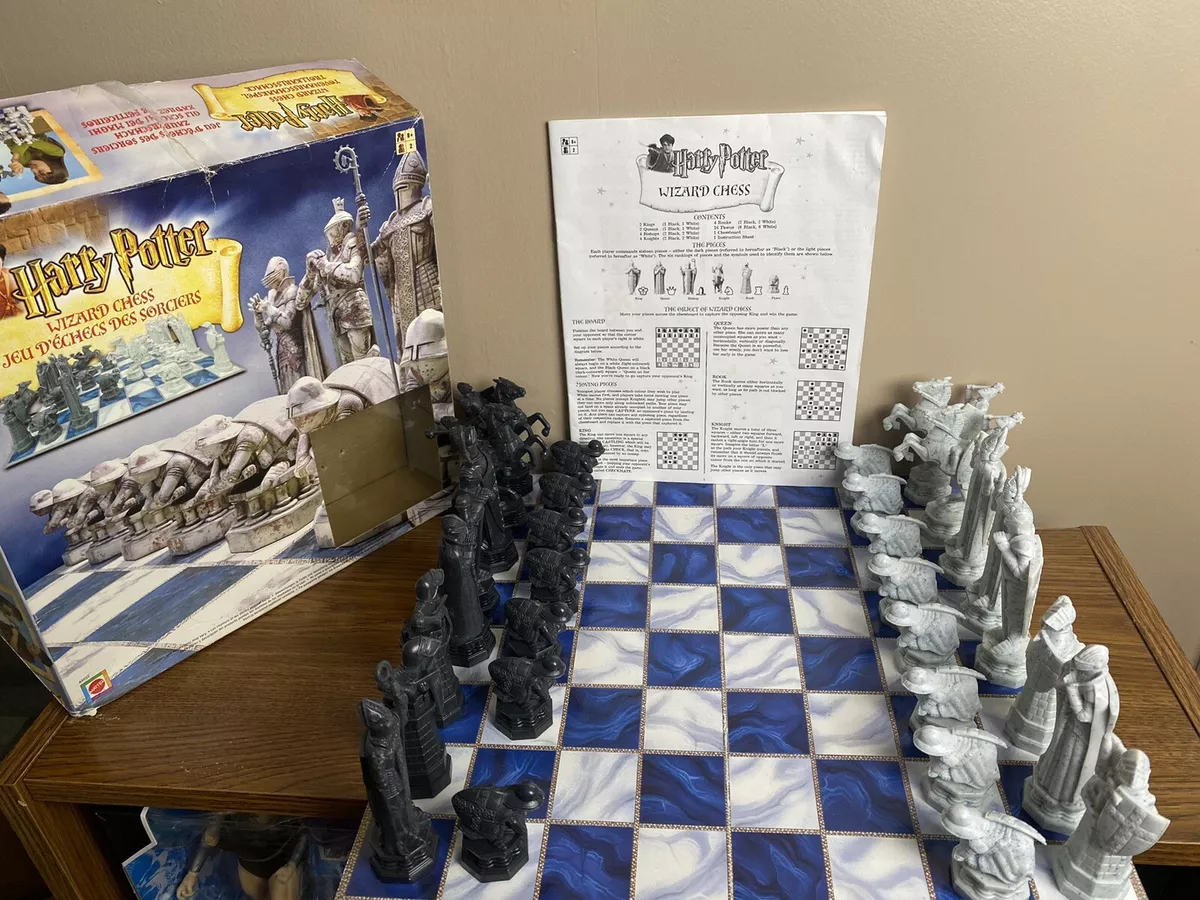 Harry Potter Wizard's Chess Game - 2002 - Mattel - Great Condition