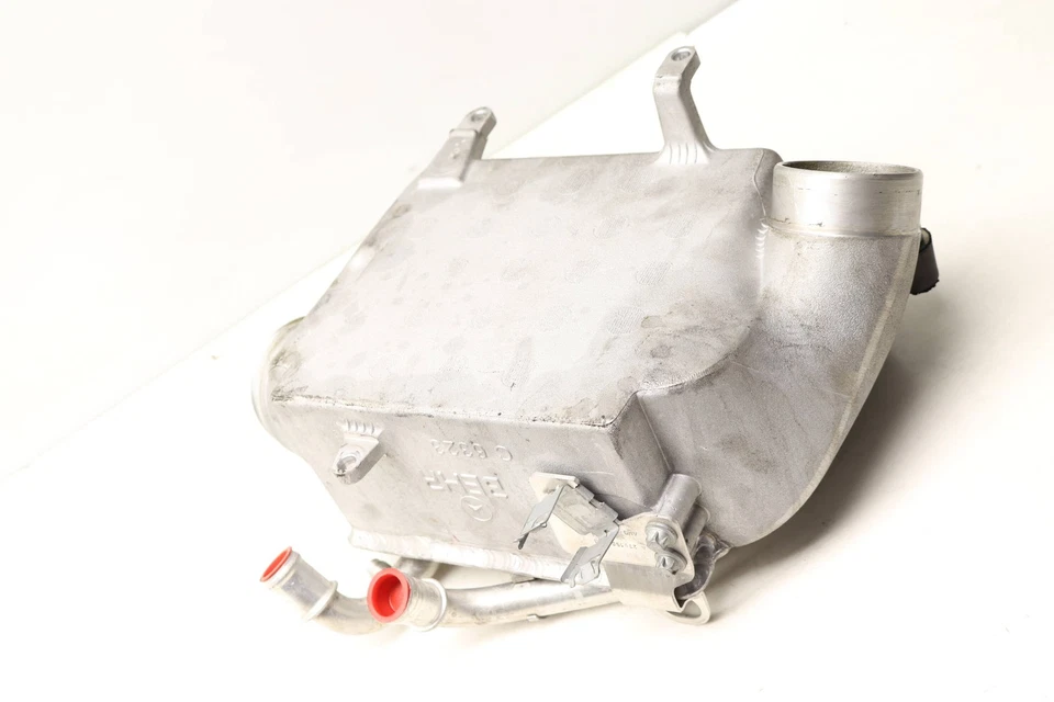 2013-2018 MERCEDES-BENZ SL65 AMG - LEFT Turbo Intercooler 2750901814 - Image 3 of 4