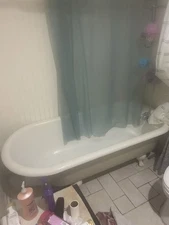 Cast Iron Tub. Claw Foot Original to The House From 1968. Time to Remodel. Nice