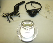 Durabrand CD-96 Portable CD MP3 Player Silver Case headphones DC converter works