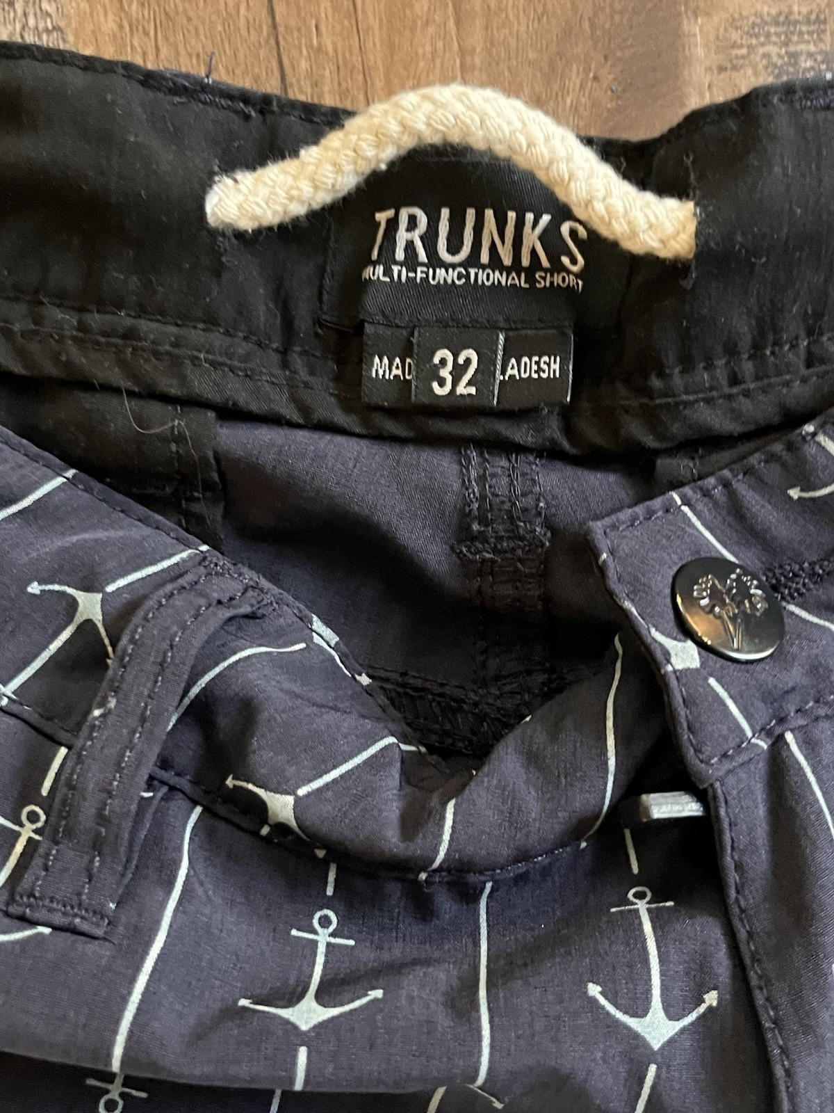 TRUNKS multi-functional Men's Drawstring anchor p… - image 4