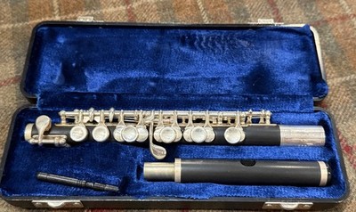 Gemeinhardt 4P Piccolo Flute w/ Case ~ Very Nice!