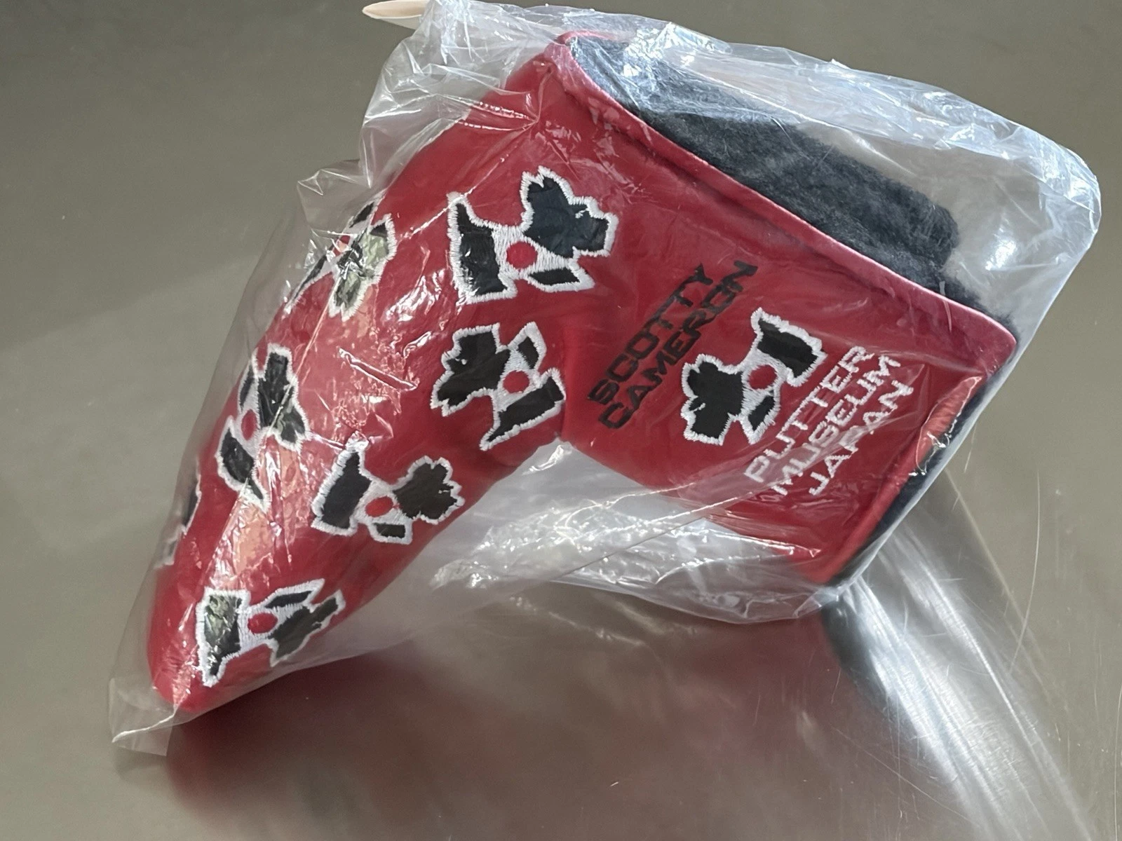 Red Scotty Dogs Japan Museum Scotty Cameron Headcover Brand New