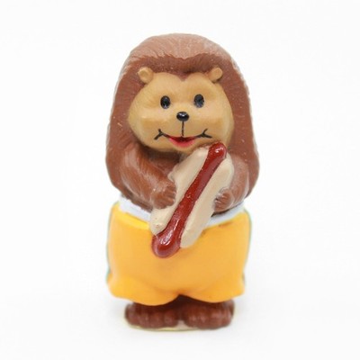 HEDGEHOG with HOT DOG - 1993 Hallmark Merry Miniatures Summer Vacation Figure