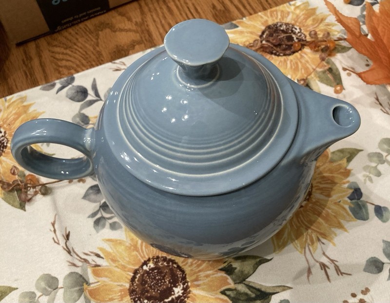 Vintage Fiesta Teapot Retired Periwinkle Blue Dated Pre 1992, 5 Cup Excellent