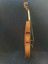 Very fine modern acoustic violin