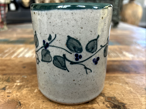Vintage Great Bay Keramik 12 Unzen Becher Trailing Ivy Greenbay N.H. grau grün blau - Bild 2 von 7