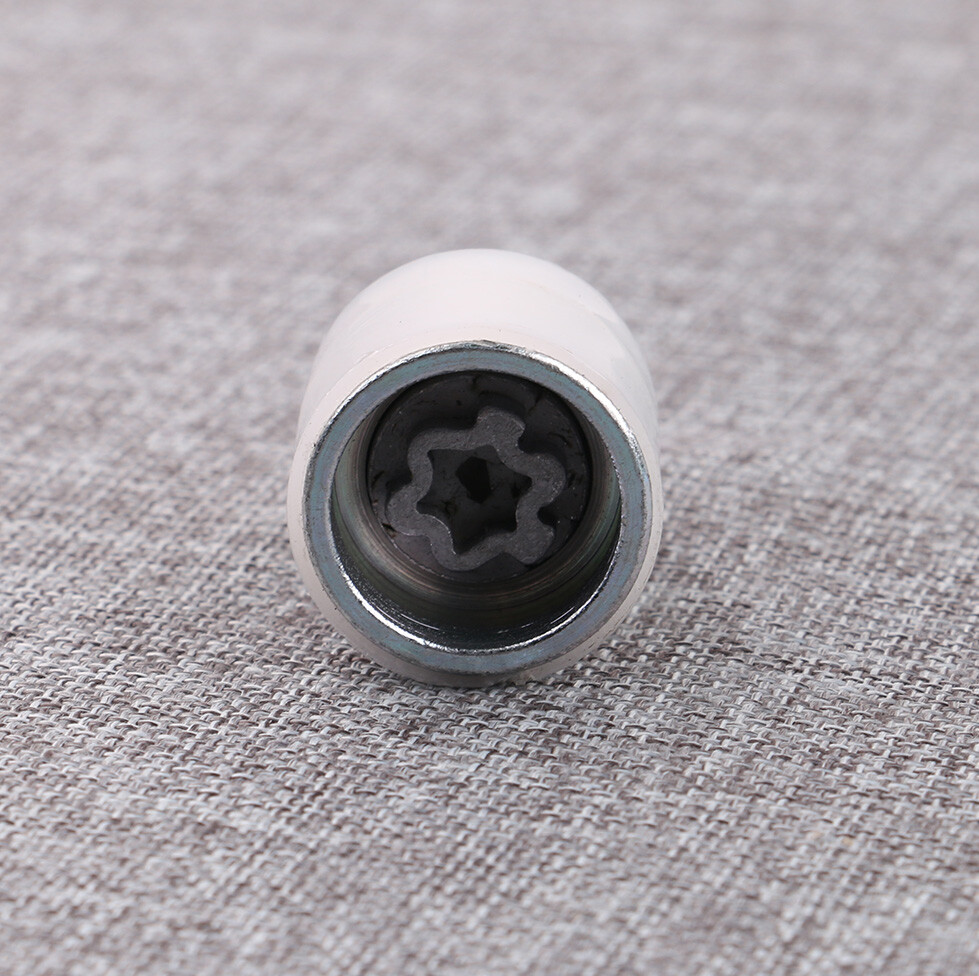 521 Antitheft Wheel Lock Bolts Key fits VW Touareg 200710