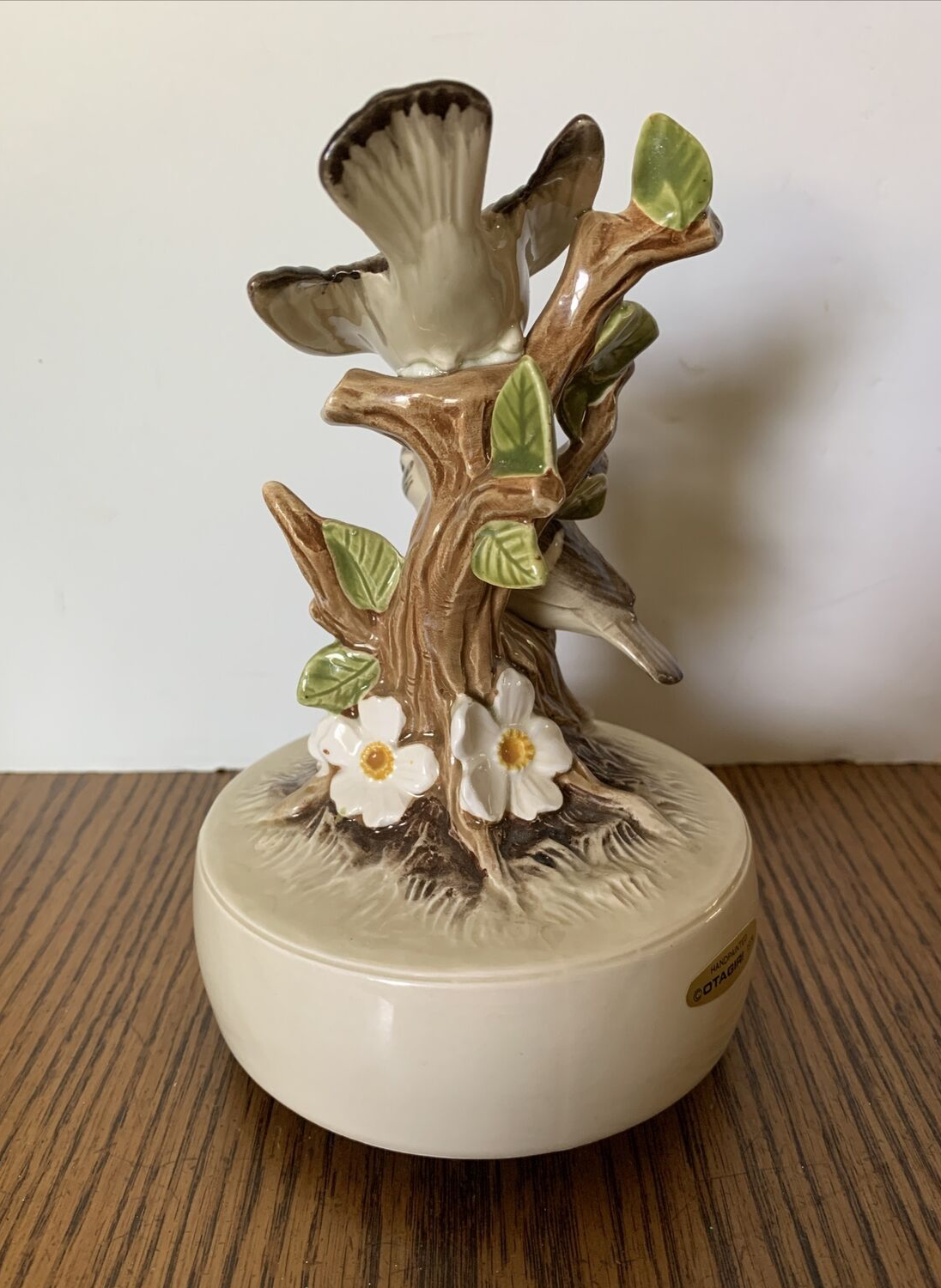 Otagiri Birds Dogwood Figure Musical Rotating Box 1979 Plays Sing a