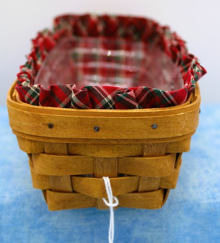 Longaberger 2004 Basket w/ Christmas Plaid Liner & Protector - Festive! - Picture 2 of 7
