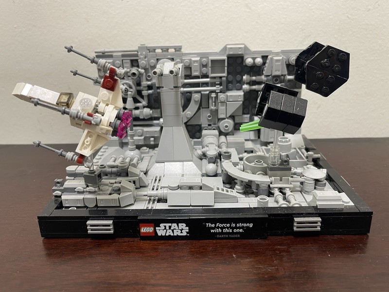 LEGO Star Wars: Death Star Trench Run Diorama (75329) Pre Built Missing One Ship