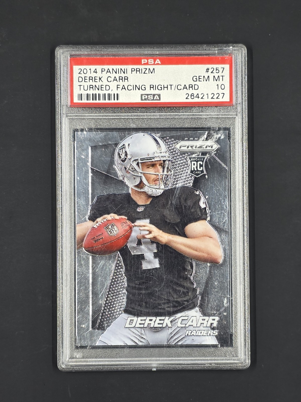Derek Carr Panini Prizm #257 Ball in Right Hand