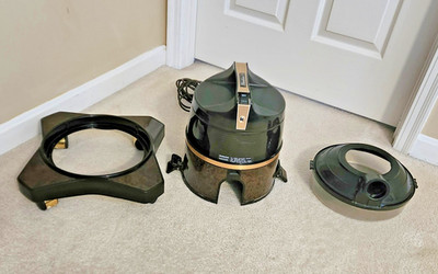 Rainbow SE Vacuum Cleaner D4C Main Unit with Tank, and Carriage Tested