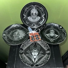 DISNEY VILLAINS 6” Plate Set Of 4 Ursula Maleficent Evil Queen Cruella Halloween