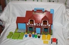 Vintage Fisher-Price Little People Play Family Brown Tudor House 952 & figures