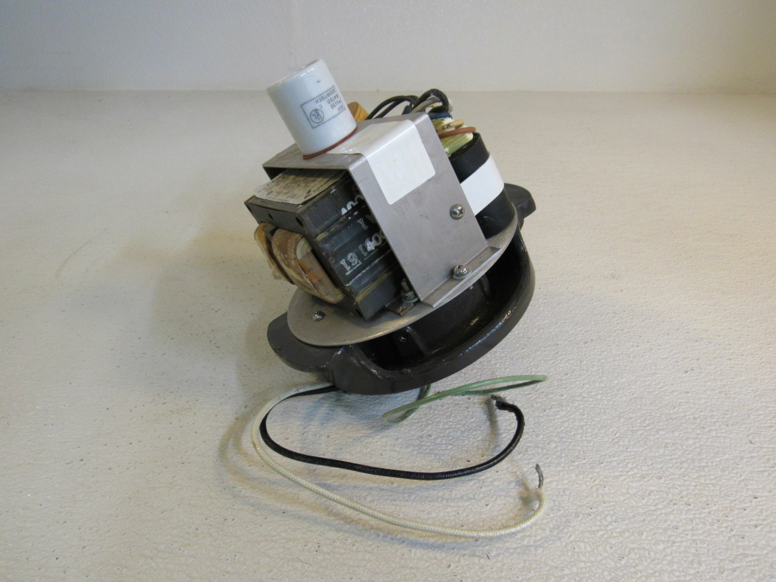Delta Light Fixture Base HID High Pressure Sodium 9in x 8in x 8in 71A8091 Metal