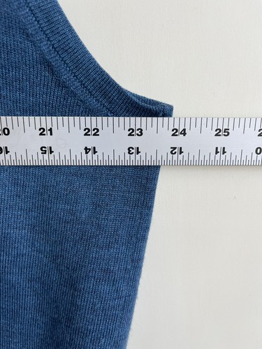 Jos. A. Bank Signature Collection PulloverVest XL 100% Merino Wool Blue NEW - Picture 7 of 8