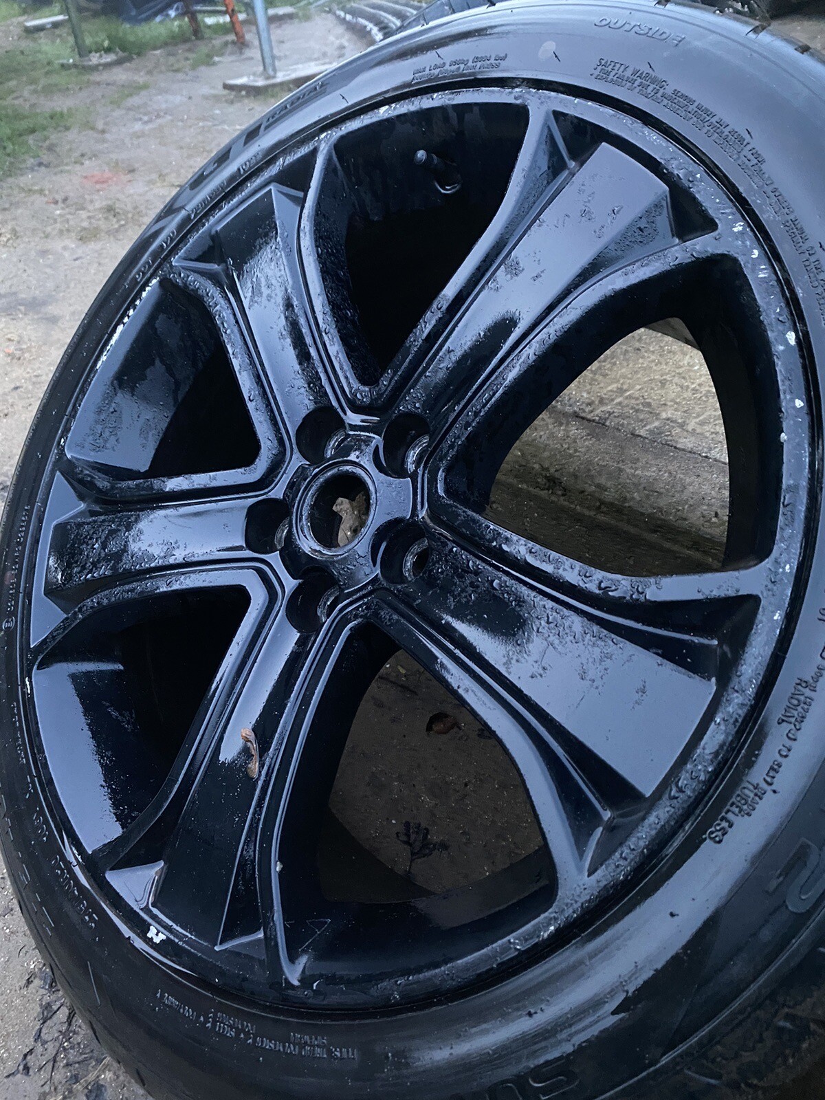 Range Rover Wheels And Tyres. x4. Black Alloys. 275/40/20 eBay