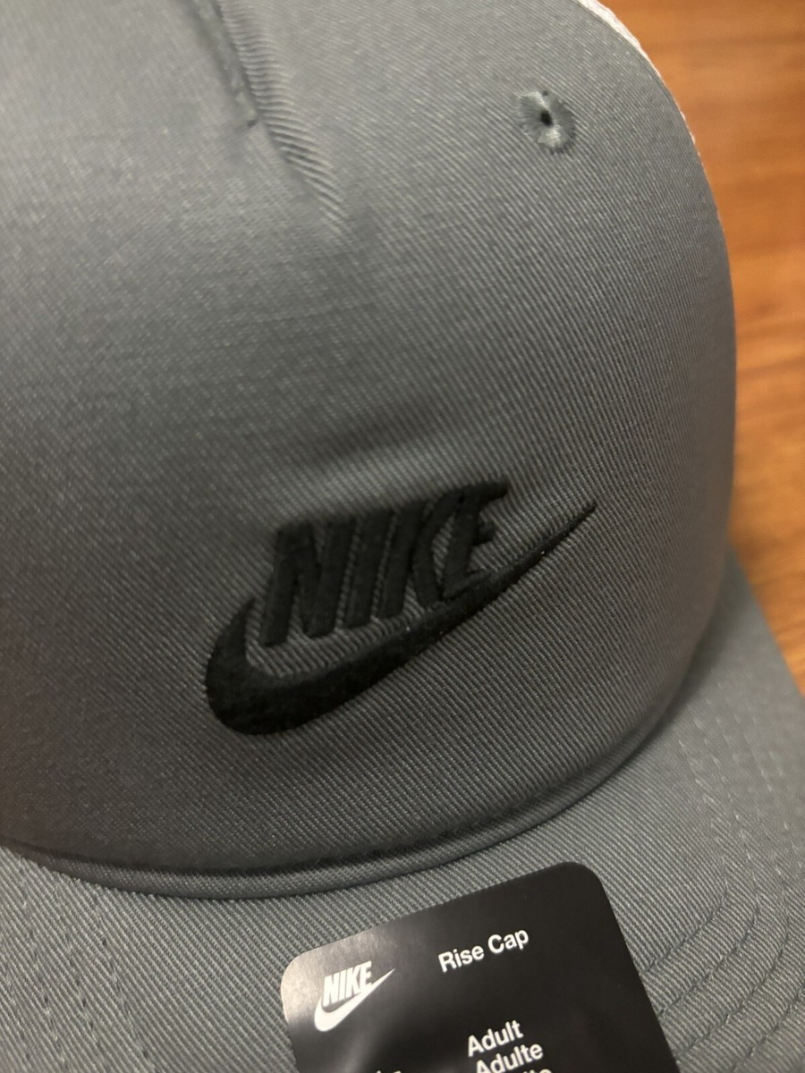 New! Nike Rise Cap Structured Trucker Cap Gray/white Size M
