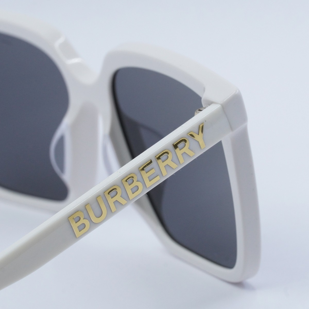 BURBERRY BE4411D 410087 Ivory/Dark Gray 57-17-140 Sunglasses