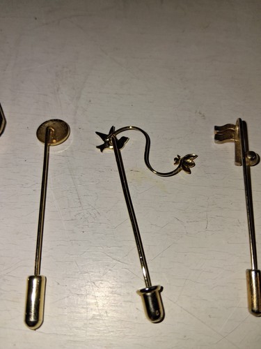 Vintage Hut/ Broschen Anstecknadeln 4er Set Sammlerstück Display - Bild 5 von 5