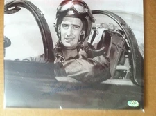 Signed Ted Williams 8x10 b&w photo w/coa (USMC)