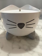 Catit Pixi White Cat Water Fountain with Triple Filter Kitty Drinking Fountain
