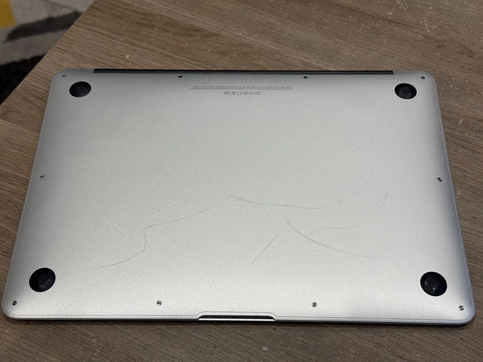 Apple MacBook Air 13" 2013 · i5 · 8GB · 128GB, photo 3 of 5