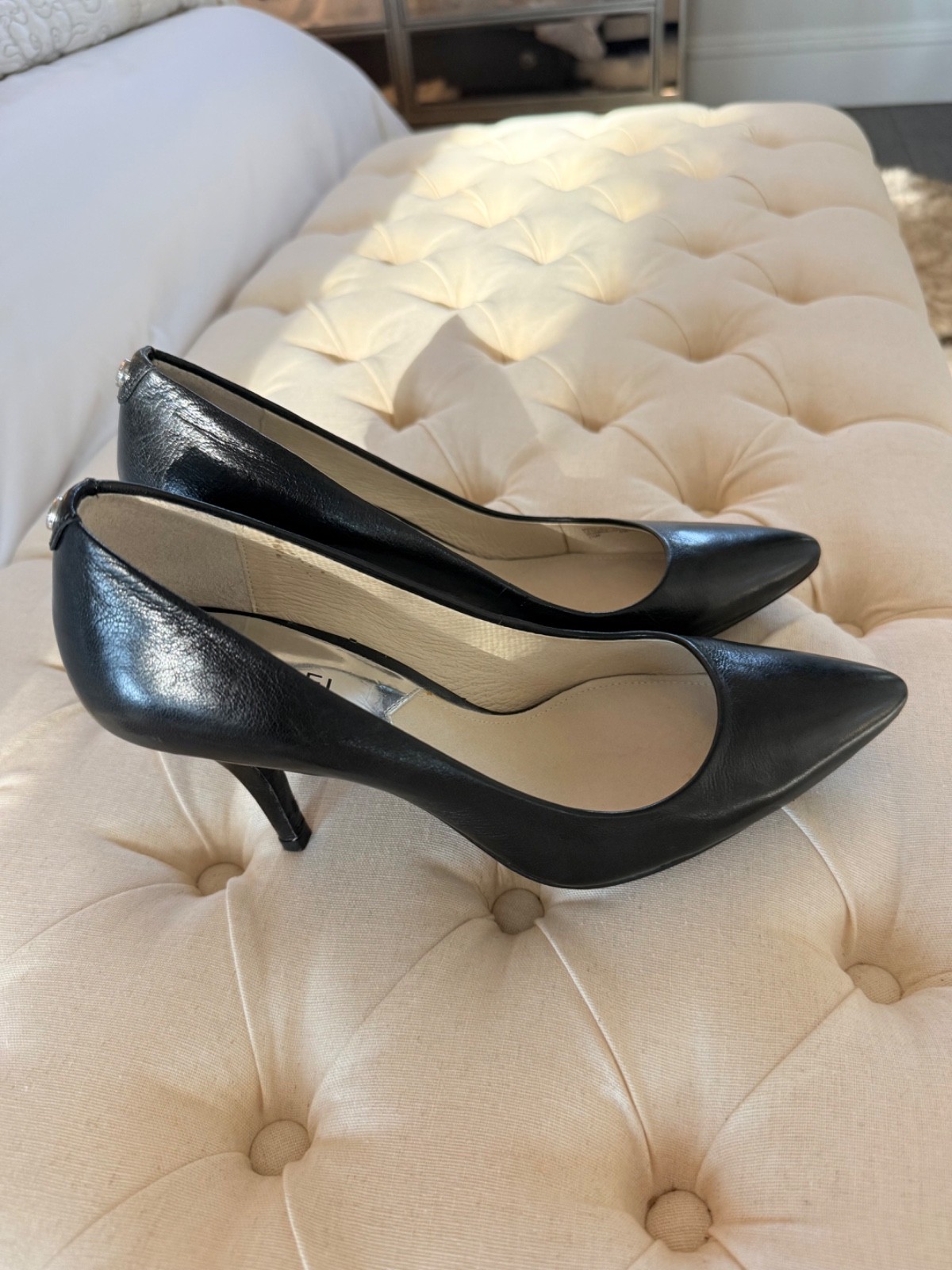 Michael Kors Womens Dorothy Leather Pointed Toe Classic PUMPS Black Size 7.5 thumbnail 14