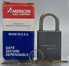 Vintage American Lock Co. Padlock Series 30 Box & 2 Keys Hardened Shackle USA