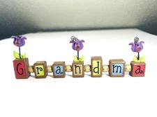 "Grandma" Blossom Bucket Figurine, by Suzi Skoglund @2012, Excellent Condition!