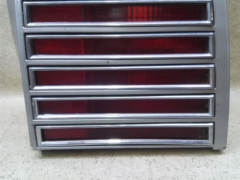 Gris claro trasero derecho pasajero para 78 Pontiac Grand Prix Y95-191173 Foto 3 de 4