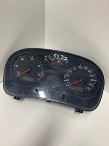 VW GOLF VIII CD1 Kombiinstrument 88311282 1.90 Diesel 1998 34034130