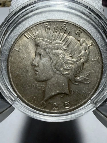 USA Peace Dollar • 1925, XF (Extremely fine), Silver, Bust: Teresa De Francisco