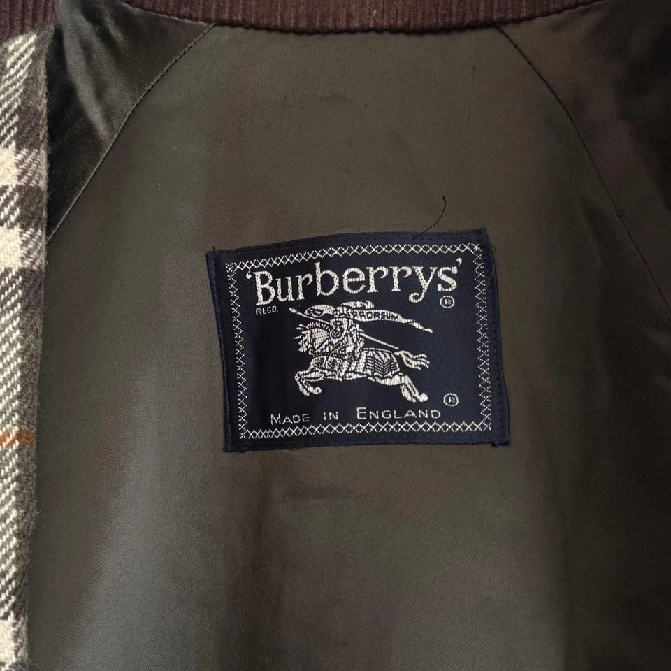 Abrigo Burberry Balmacaan vintage en lana y alpaca, línea A. Foto 3 de 4