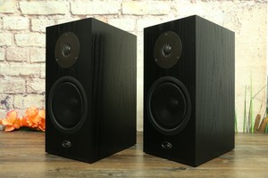 linn katan bookshelf speakers